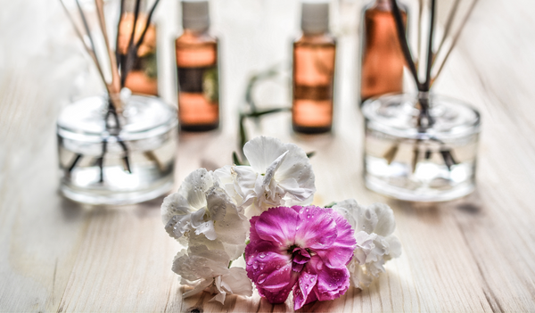8 Amazing Essential Oils for Your Beauty Regimen!